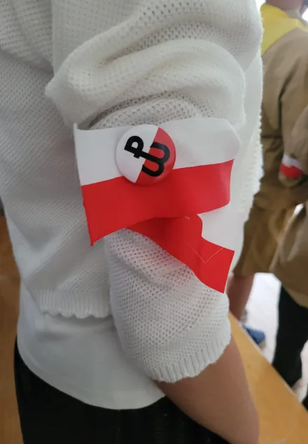 Cała szkoła śpiewa powstańcze piosenki
